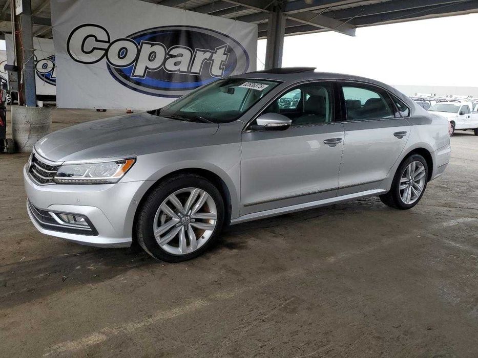 2017 Volkswagen Passat SEL Premium
