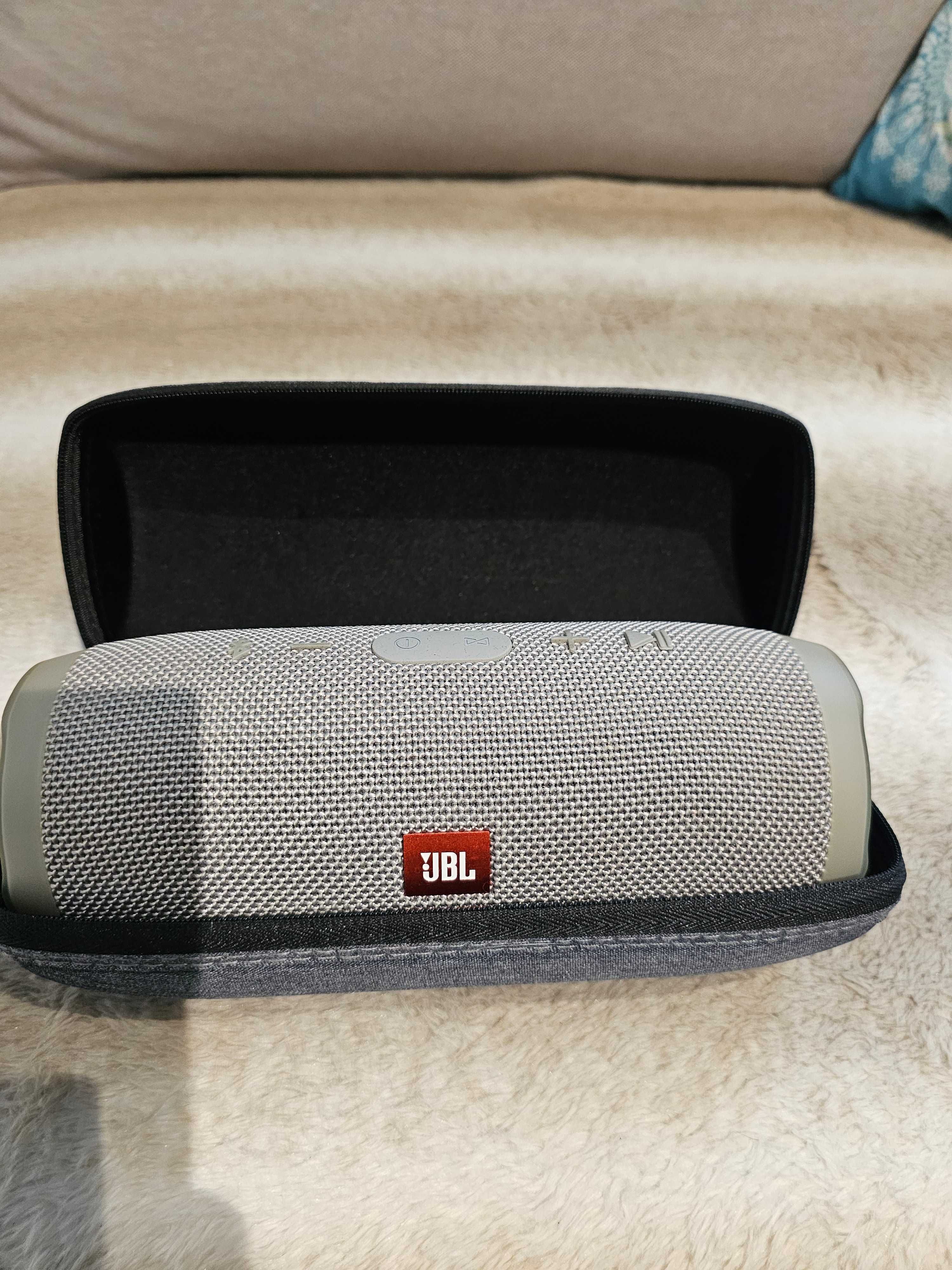 Używany głośnik JBL CHARGE 3 - wraz z oryginalnym futerałem etui