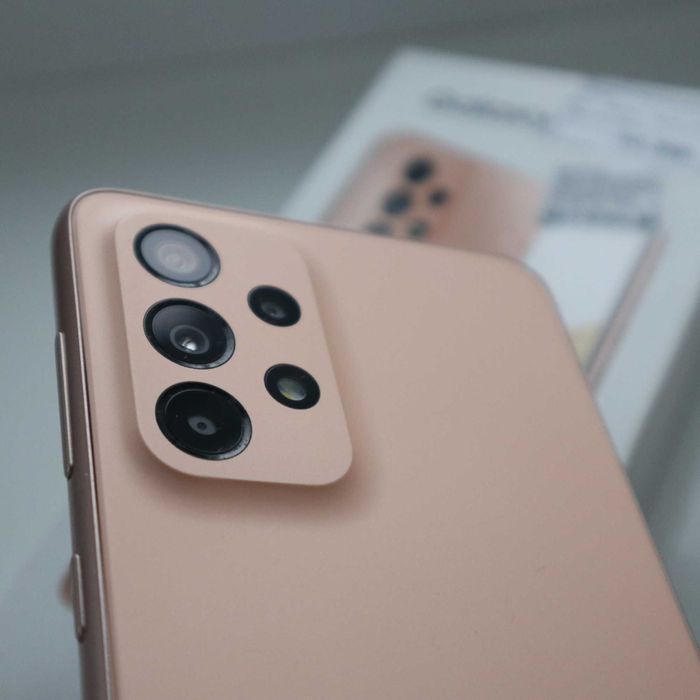 Продам Samsung Galaxy A33 5G, 128 ГБ - персиковый, идеальное состояние