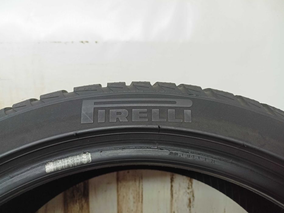 Pirelli SottoZero 3 225/40/19 21r. 93H 2x6,2mm (6609)