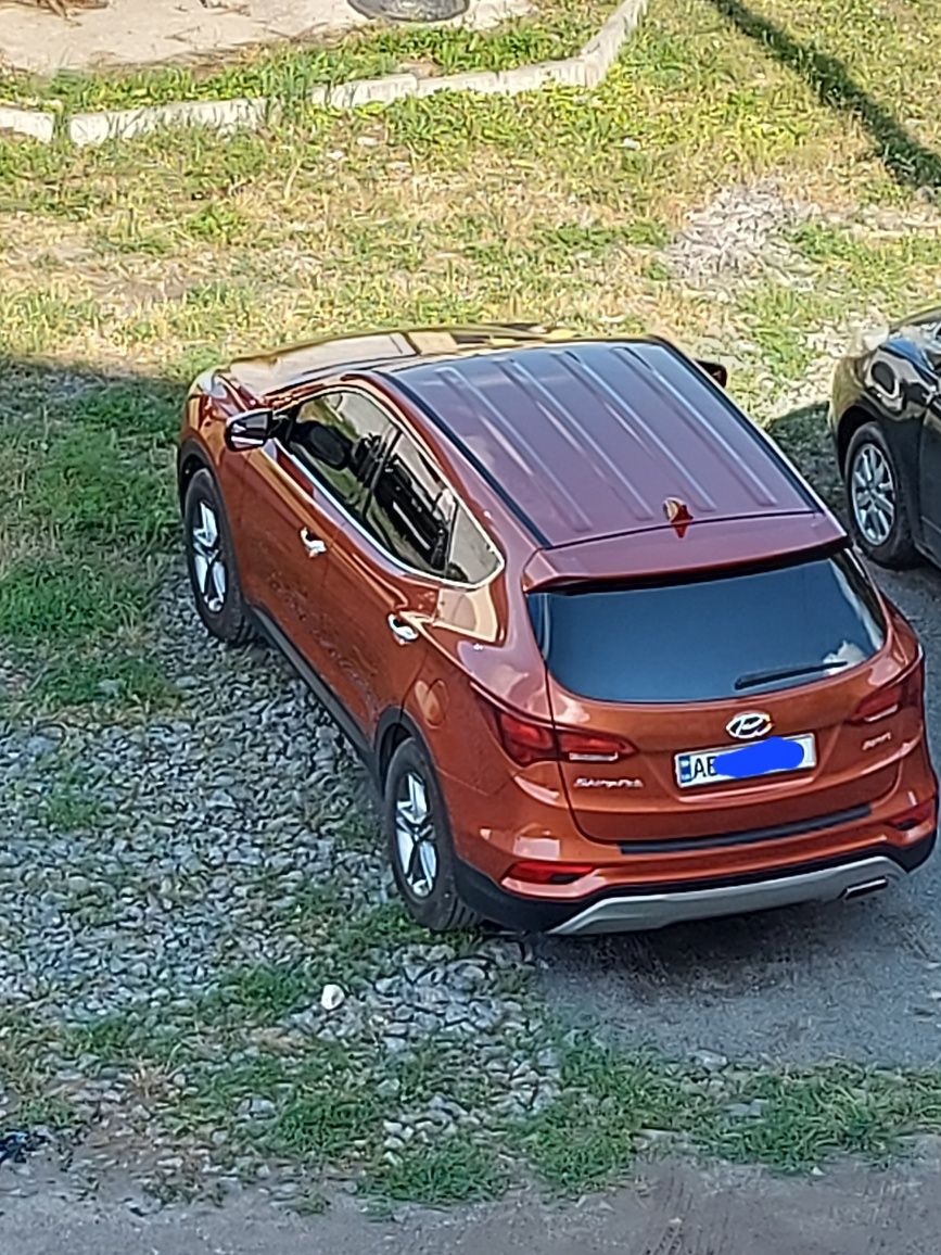 Продаю Hyundai Santa Fe