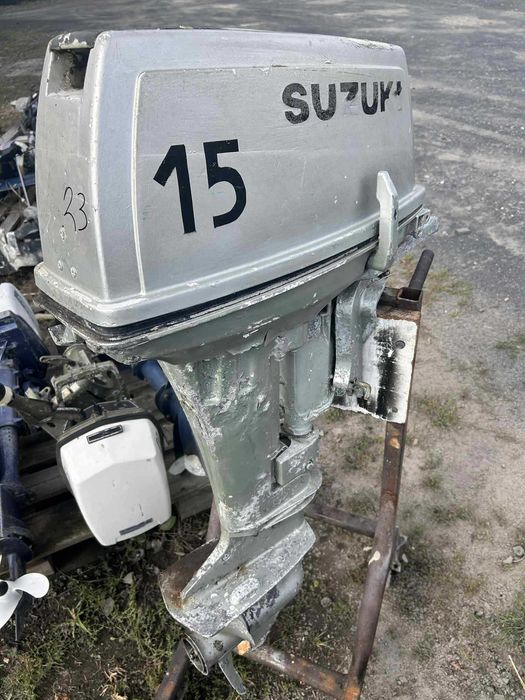 Suzuki 15KM spodzina bez śruby, rumpel, gaźnik