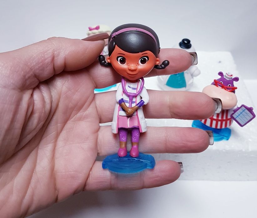 5pcs / Doutora Brinquedos (Portes Incluídos)