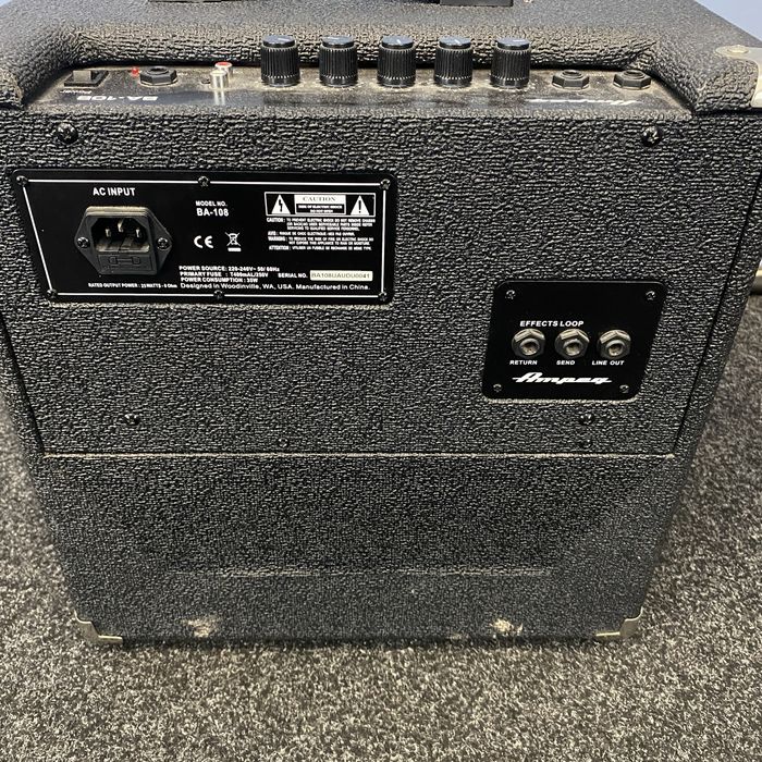 Комбик усилитель для бас гитары Ampeg BA-108