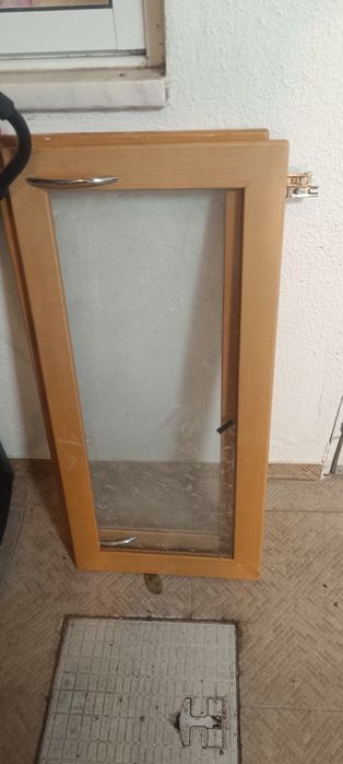 Portas de vidro com aro em madeira 940x440mm