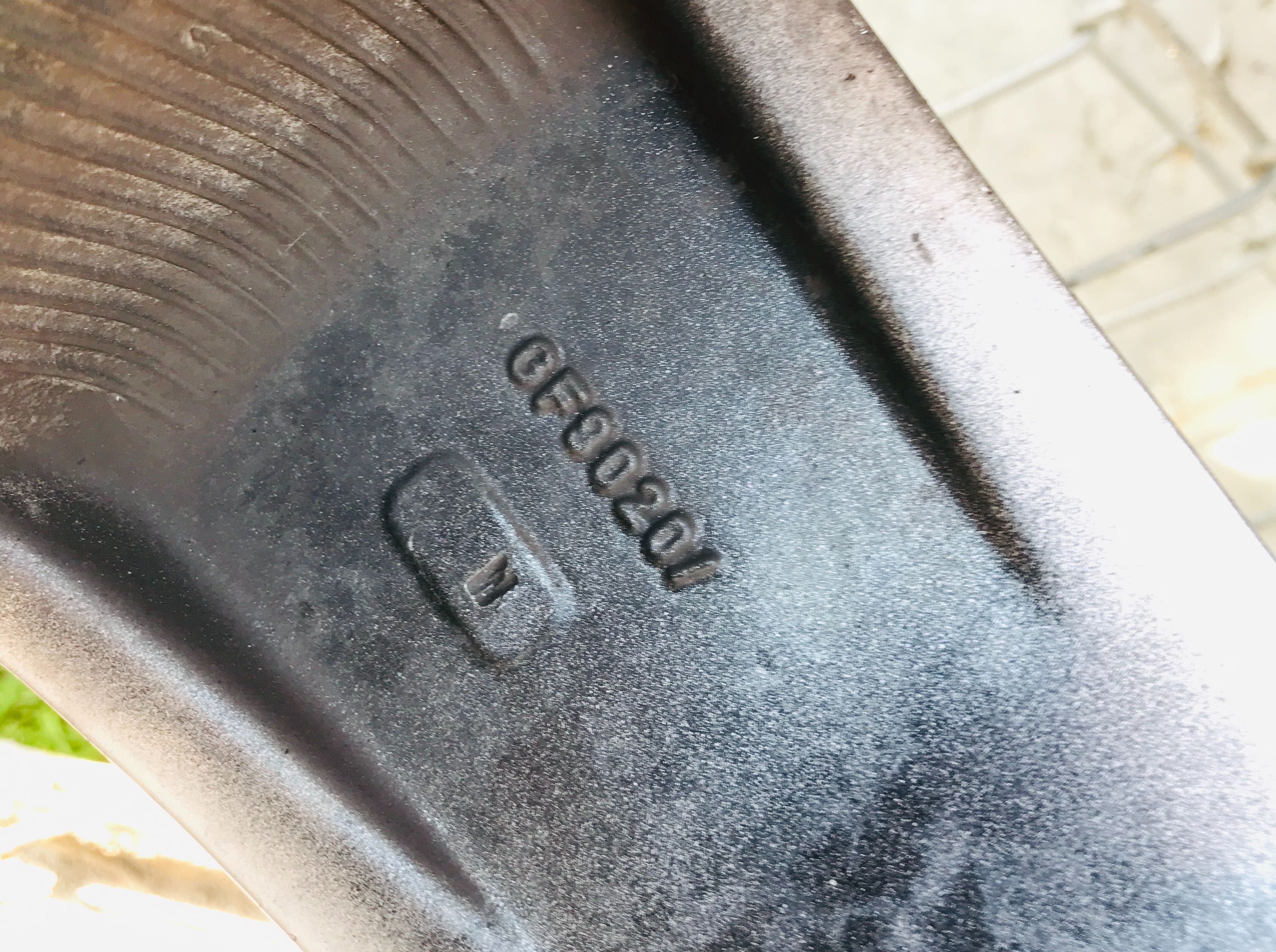 Комплект: r20 5x112 та Pirelli PZero Rosso 265/45 104Y VW,GL,GLS,ML