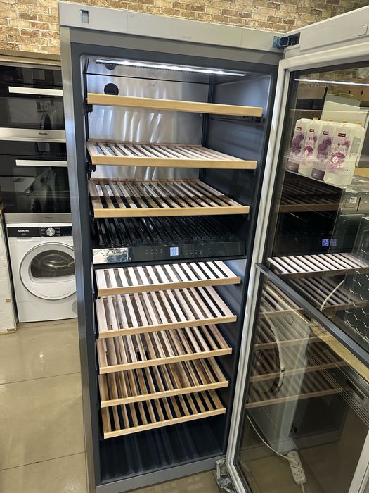 Liebherr WTes 5972 Холодильник для вина(Винна шафа) Лед світло.Сенсор