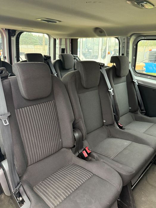 Ford transit custom 9osob 2014 rok klima 2.2 diesel 247 przebiegu