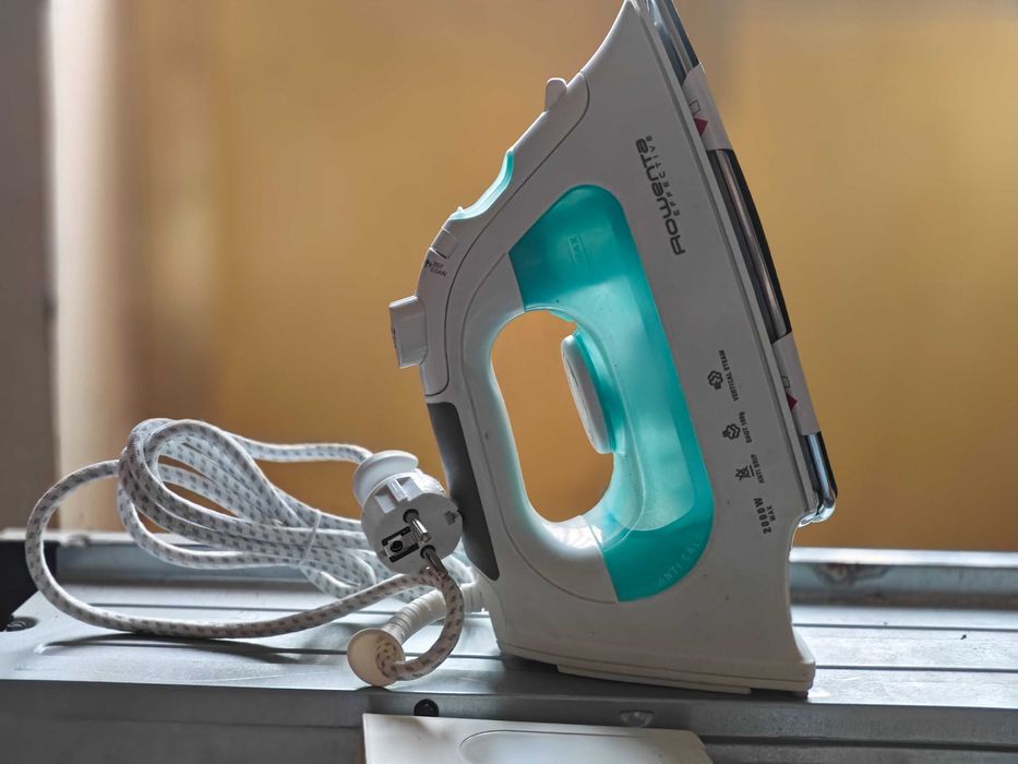 Ferro de engomar rowenta 2000w