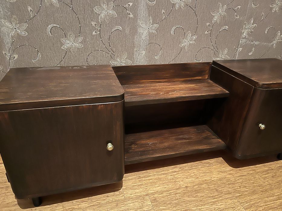 Toaletka z PRL odnowiona na RTVke