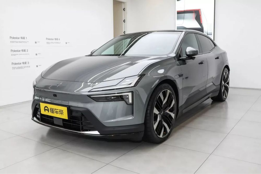 POLESTAR 4  електромобіль