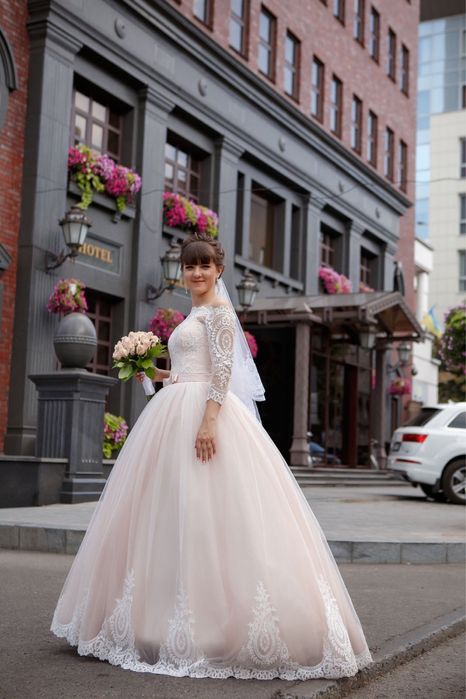 Свадебное платье