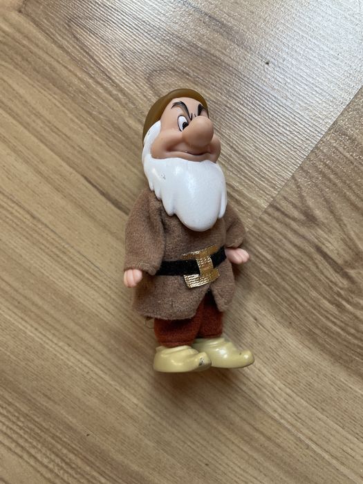 Krasnoludek lalka królewna Śnieżka