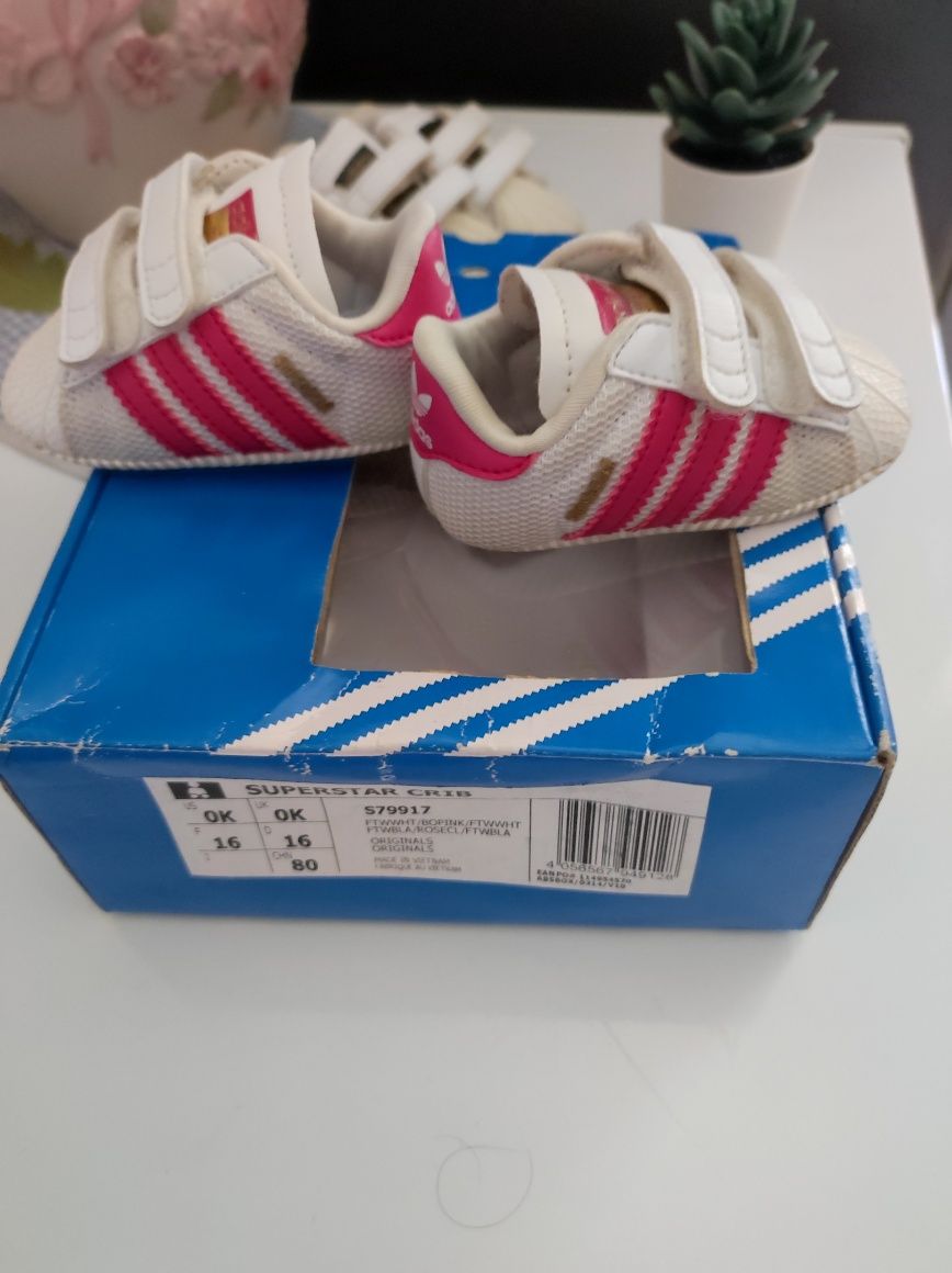 sapatilhas Adidas Originals recém nascido