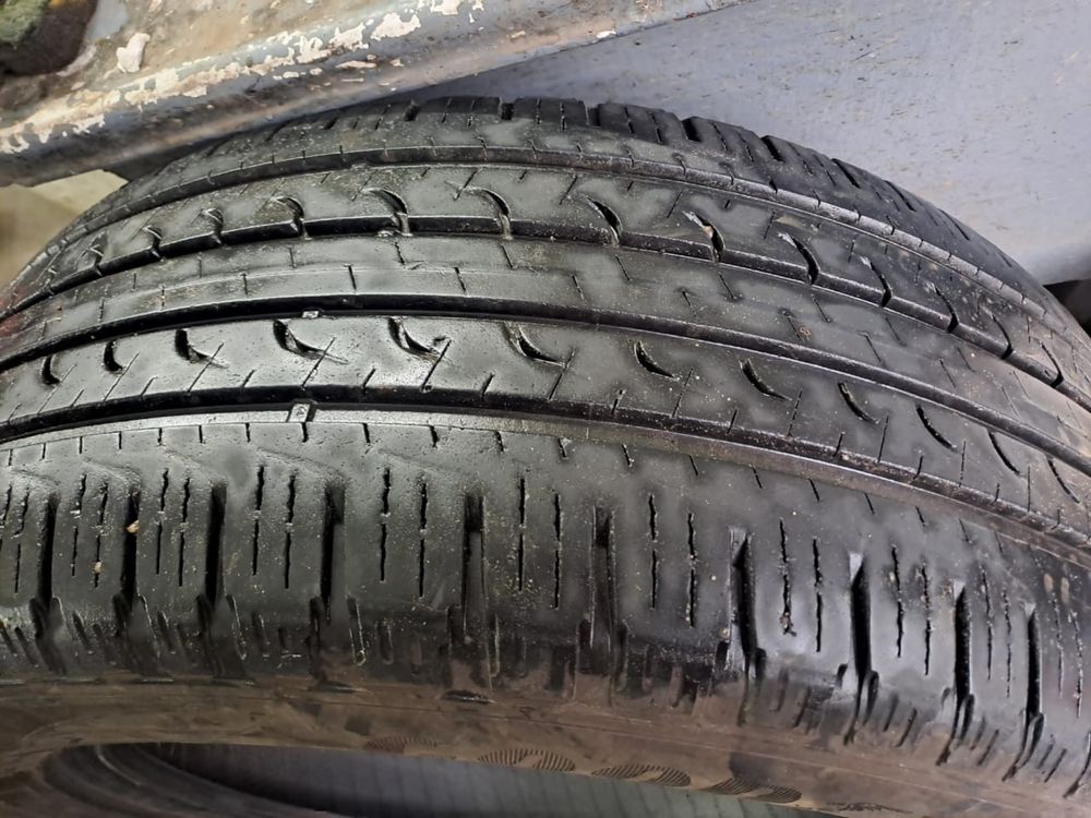 Продам комплект гуми Goodyear 275/55/R20
