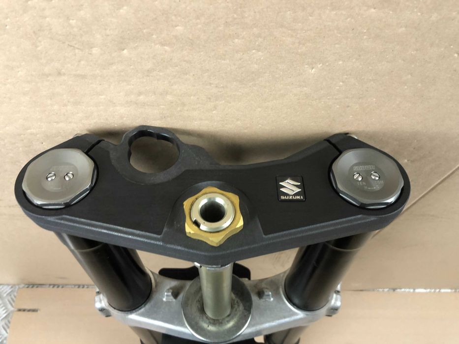 Suzuki GSX-R 750 600 Lagi Laga Zawieszenie Przód Półka Dolna L1 - L6