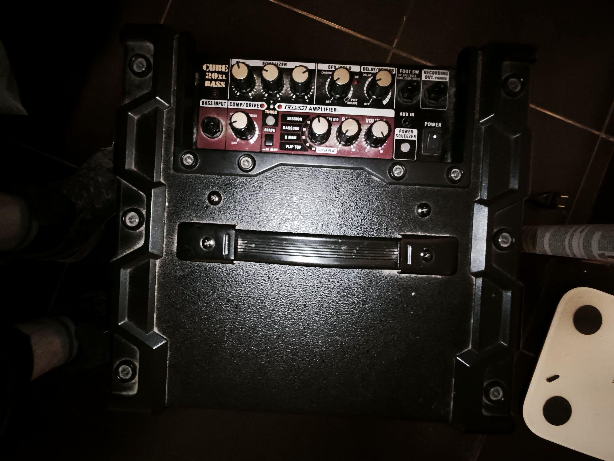 Roland Cube 20xl bass