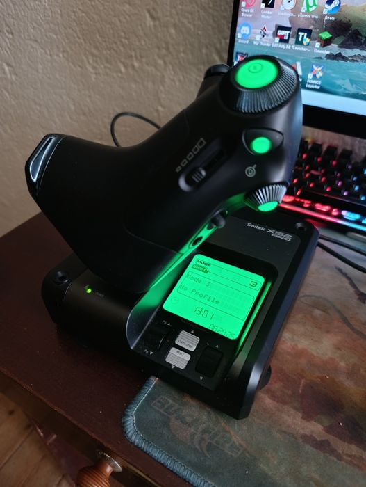 Conjunto Joystick saitek X52 Hotas Pro