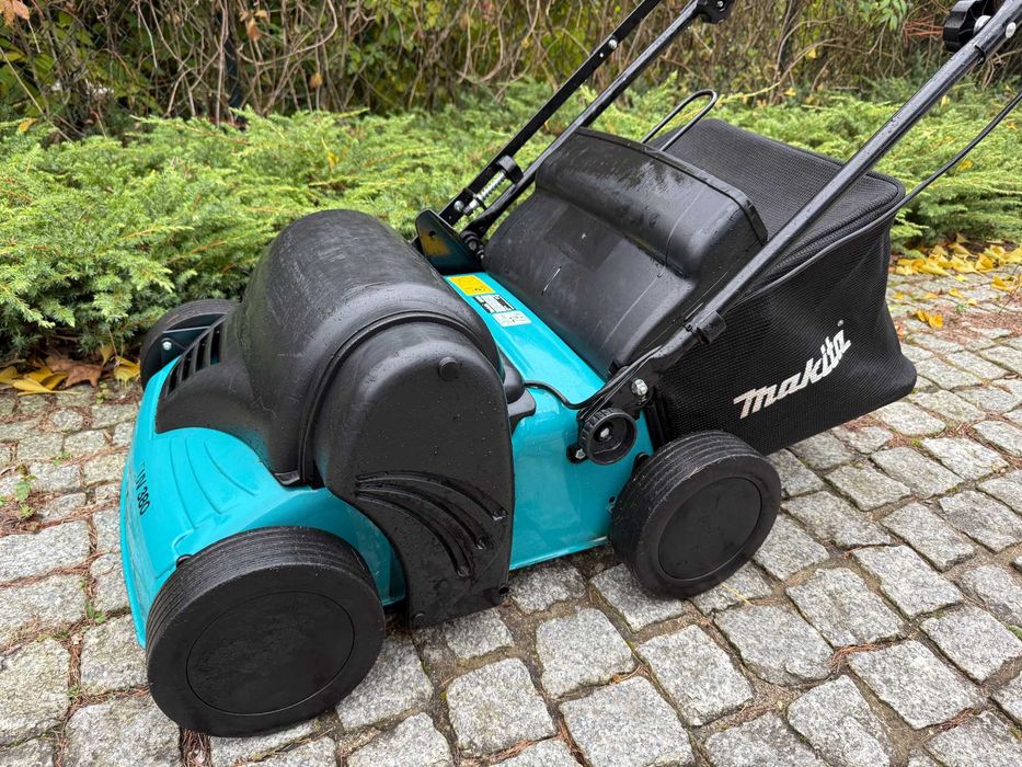 Wertykulator Makita 1800W