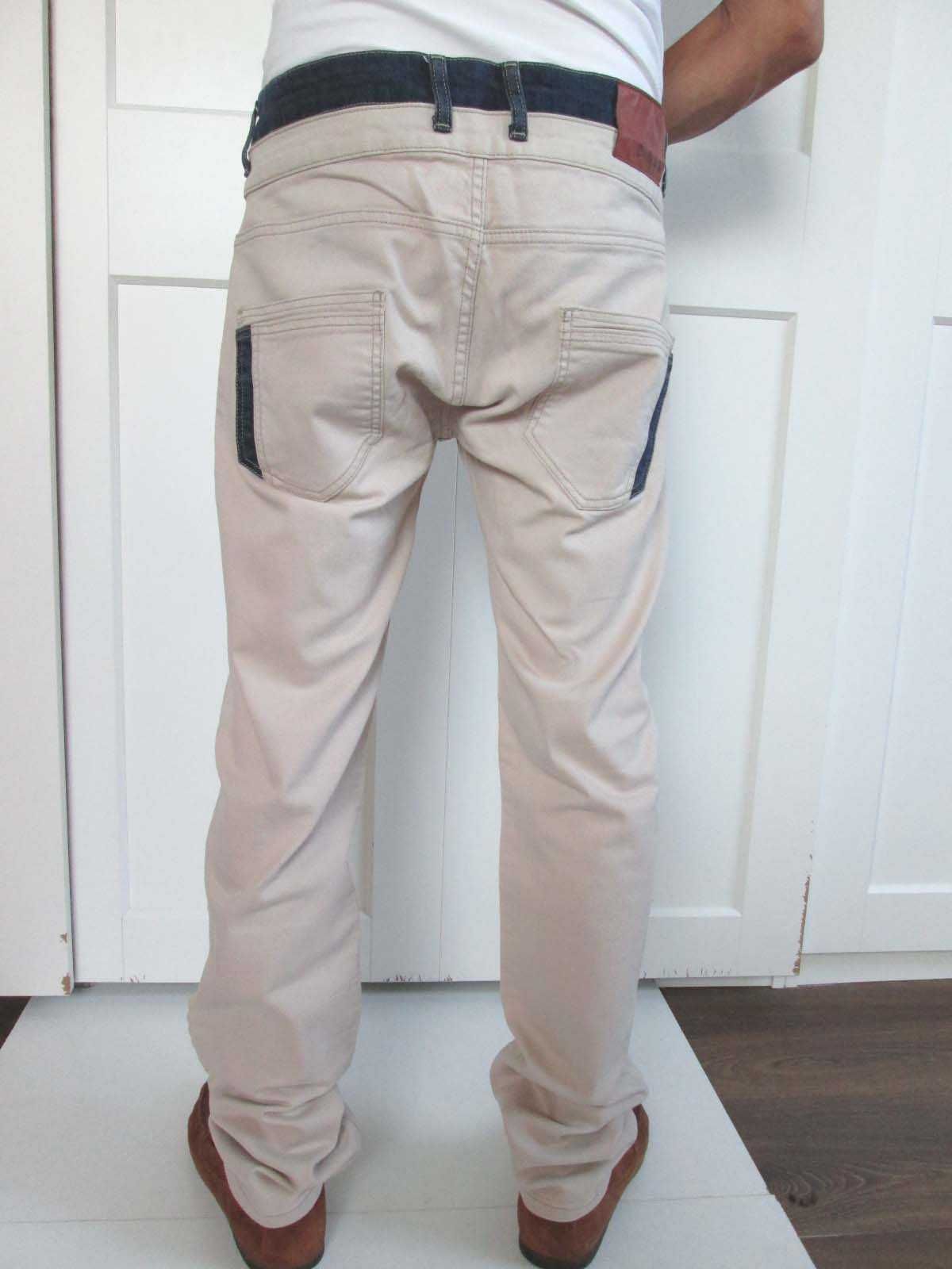Desigual męskie beżowe spodnie jeansy M L