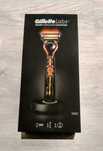 Gillette Labs - podgrzewana maszynka do golenia.