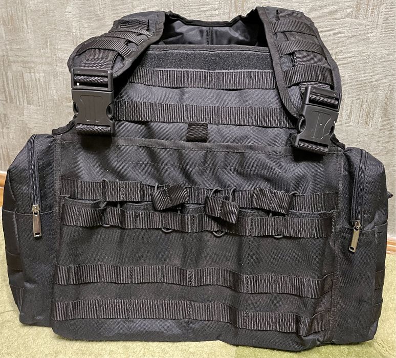 Чорний тактичний жилет (плитоноска) розмір XL