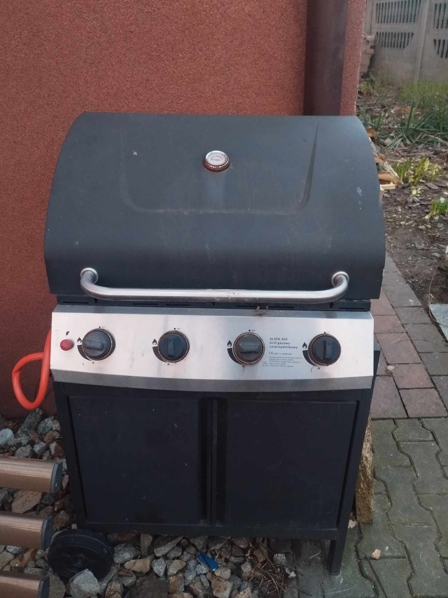 Grill gazowy Alsek400