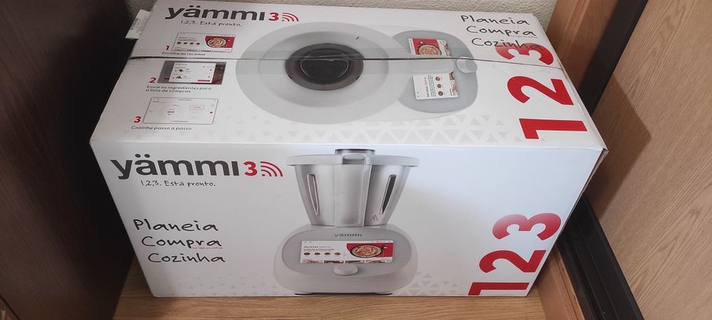 Robot de Cozinha Yammi 3 - novo por abrir e com garantia.