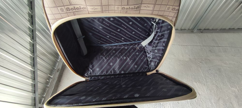 Elegancka walizka turystyczna torba plecak