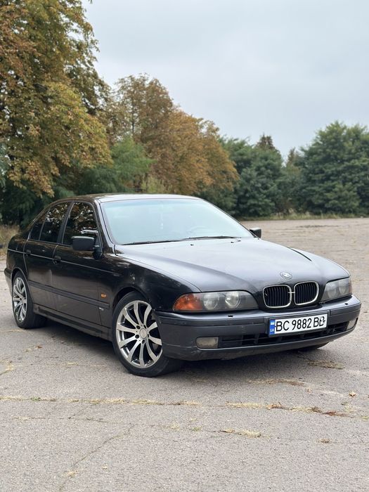 Продам BMW E39 2.5