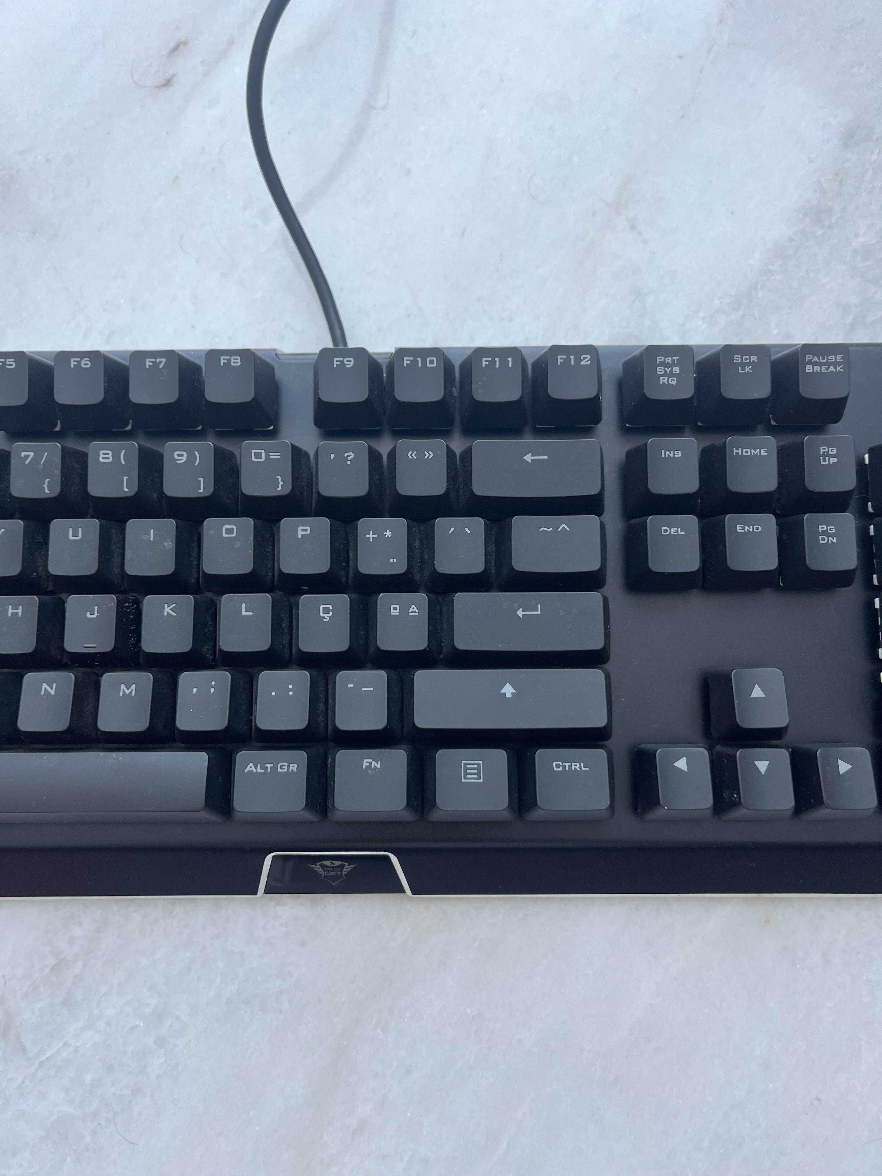 Teclado Mecânico Trust GXT 890