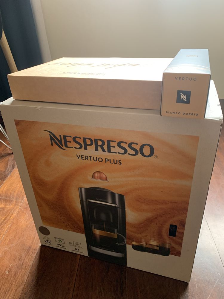 Maquina Cafe Nespresso Vertuo Plus