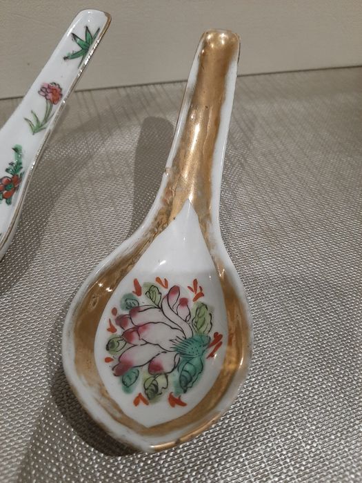 Colheres em Porcelana Oriental III