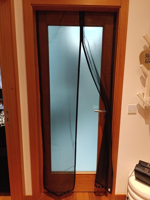 NOVO - Porta mosquiteira com fecho magnético