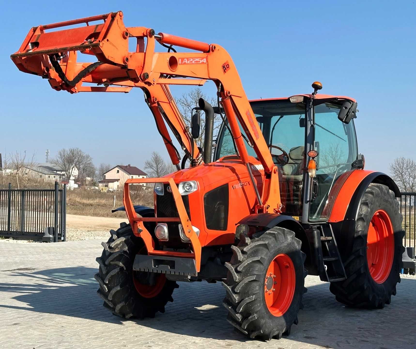 Kubota M 135 GX + ładowacz czołowy/M100GX, M110GX, M128GX/