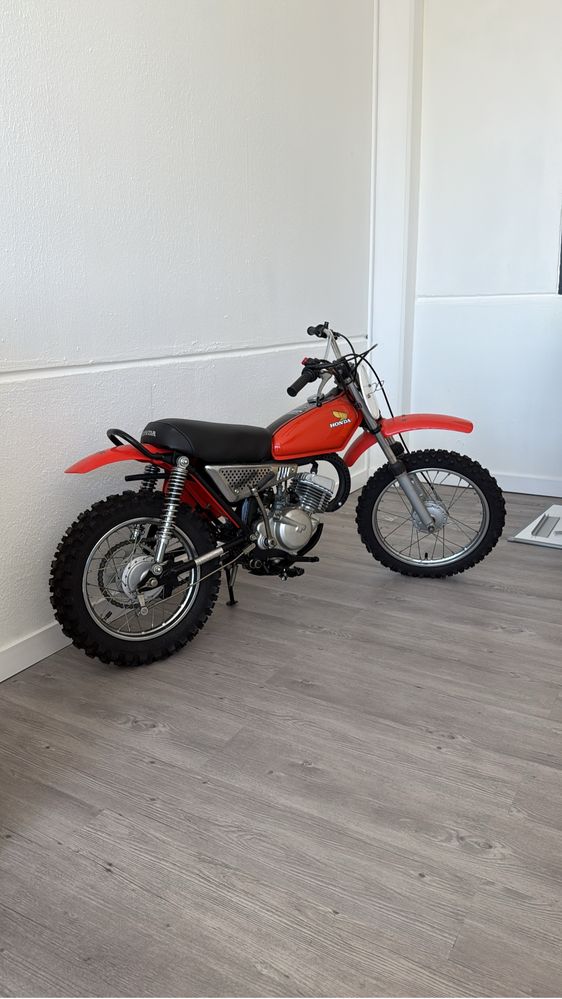Honda Z50 R de 1987 e honda MR 50 baby elsinore 1974