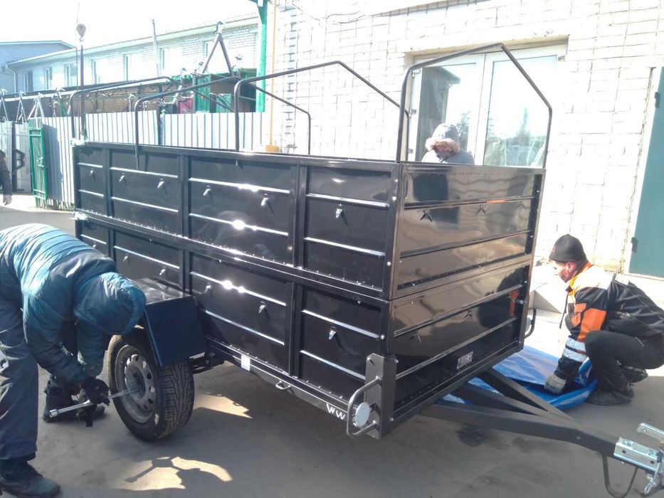 СПЕЦ перевізник причіп із заводу 2500*1300 посилений одновісний