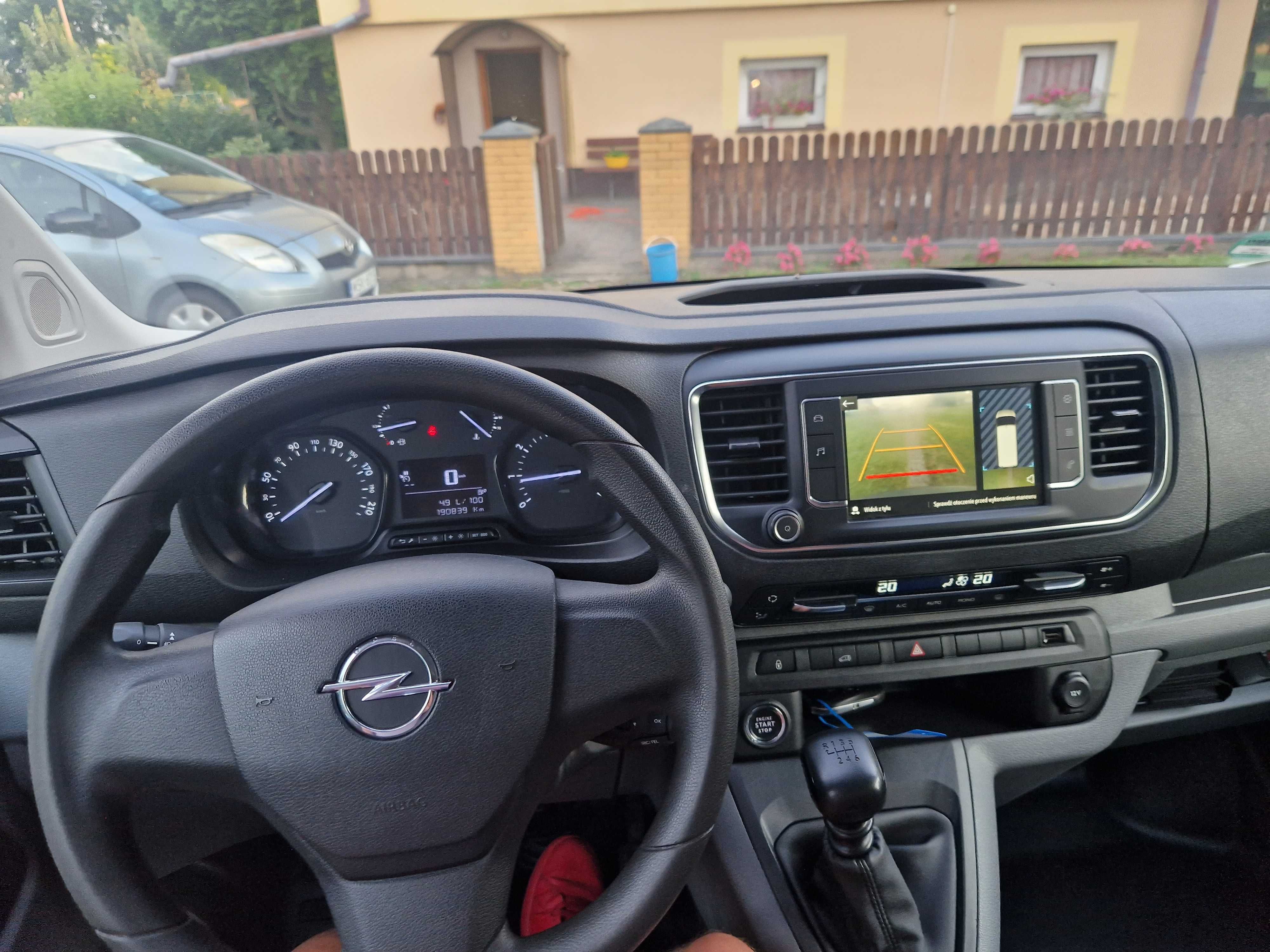 Opel vivaro 2019 1,5cdti 120KM