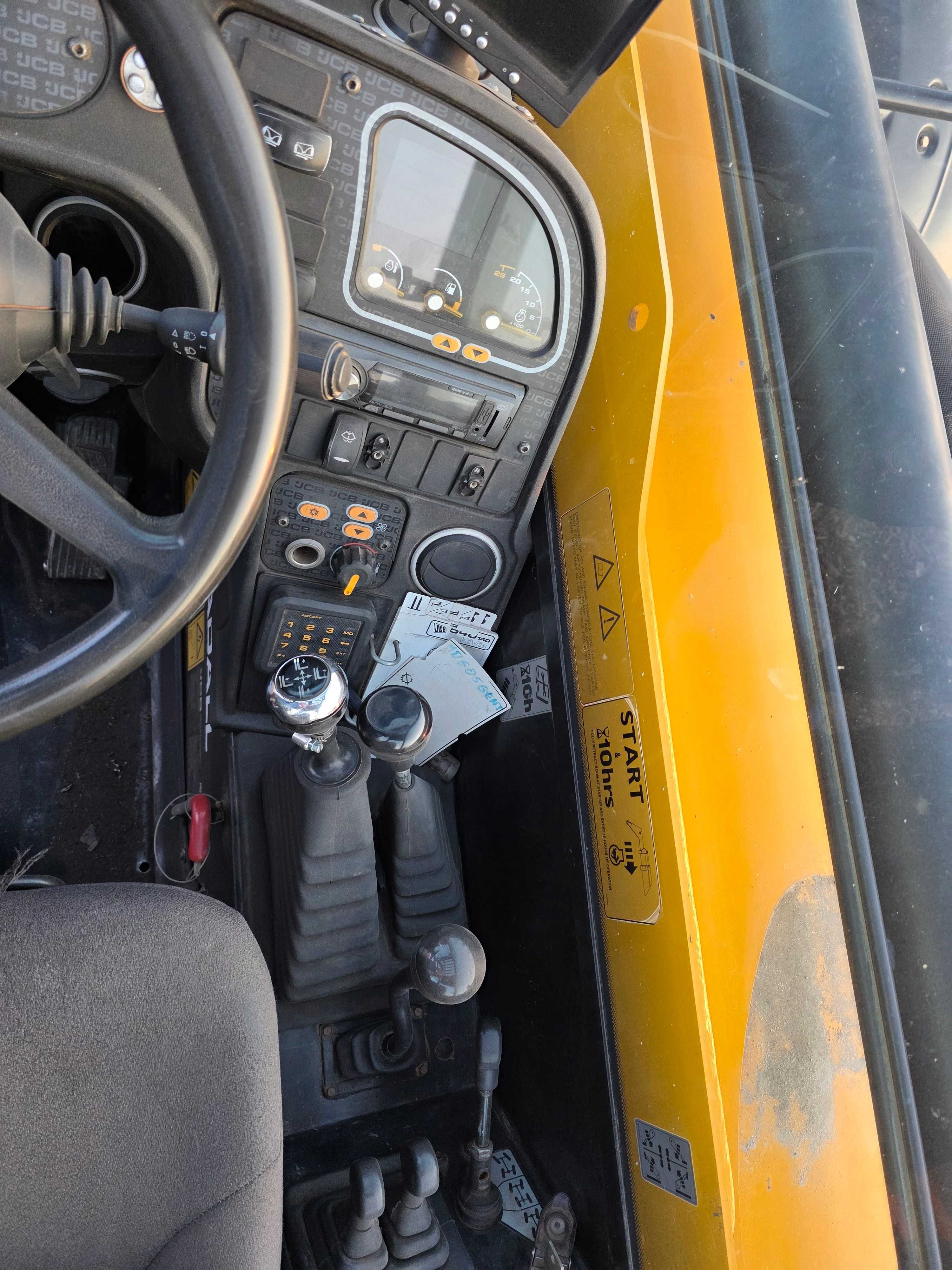 JCB 540 140 Hi-Viz Klima Widły Łyżka, przesuw boczny, 2018 rok, UDT