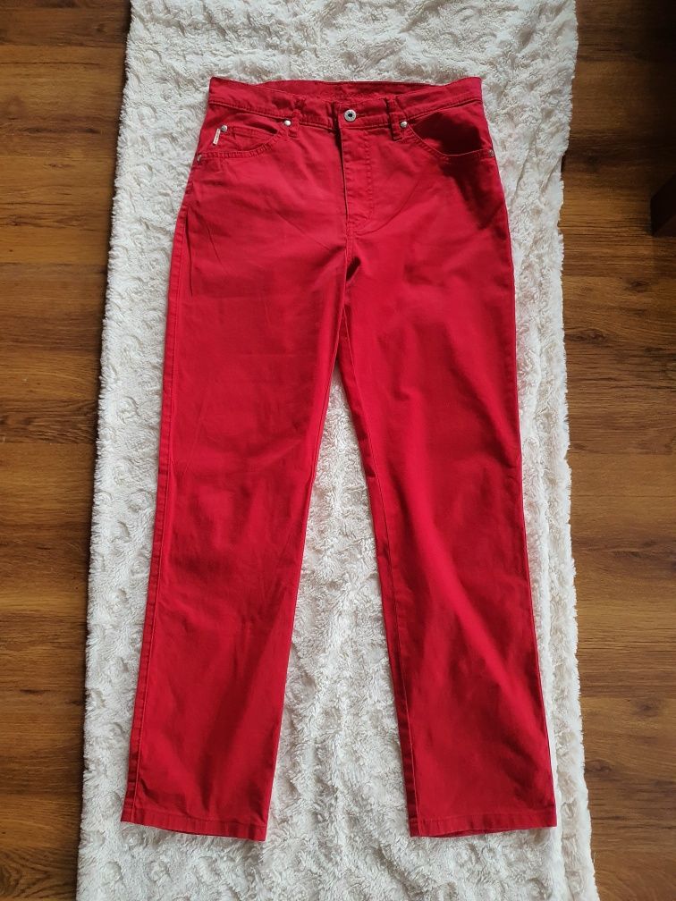 Czerwone spodnie z wysokim stanem