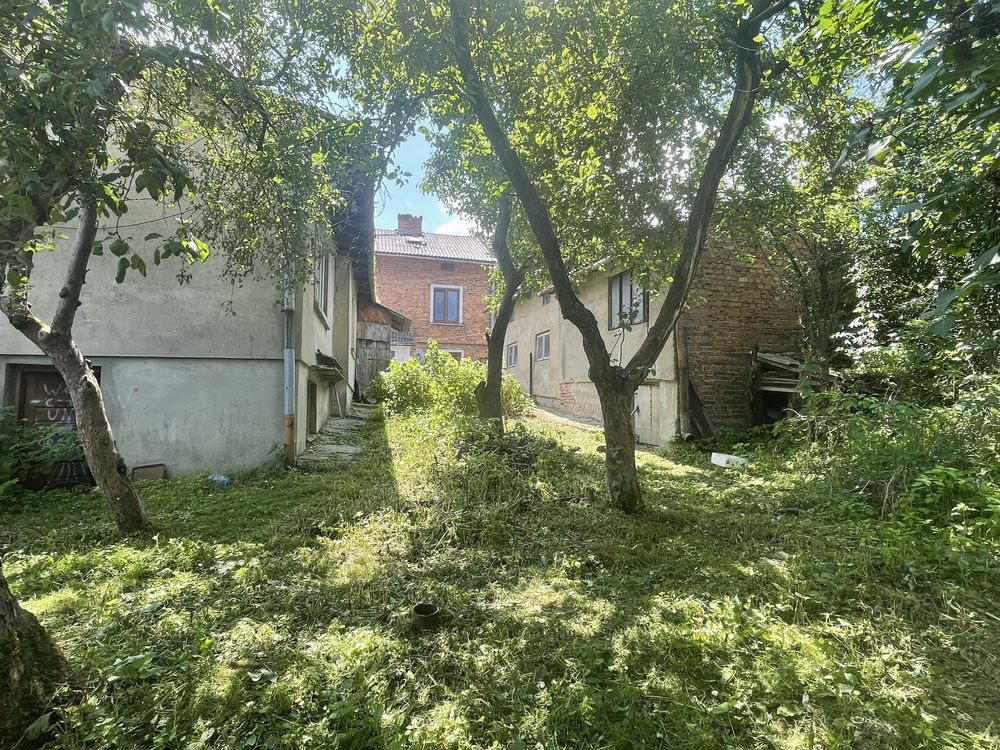 Продаж будинку неподалік центру Львова вул. Варшавська 5.8 соток