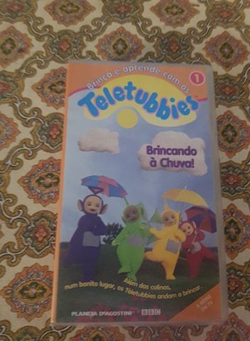 VHS Teletubbies Brincando à Chuva