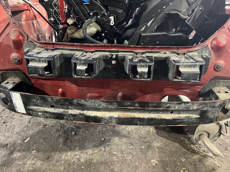 Абсорбер заднего бампера Ford Fiesta 14-19 рест AE8Z-17D995-CA