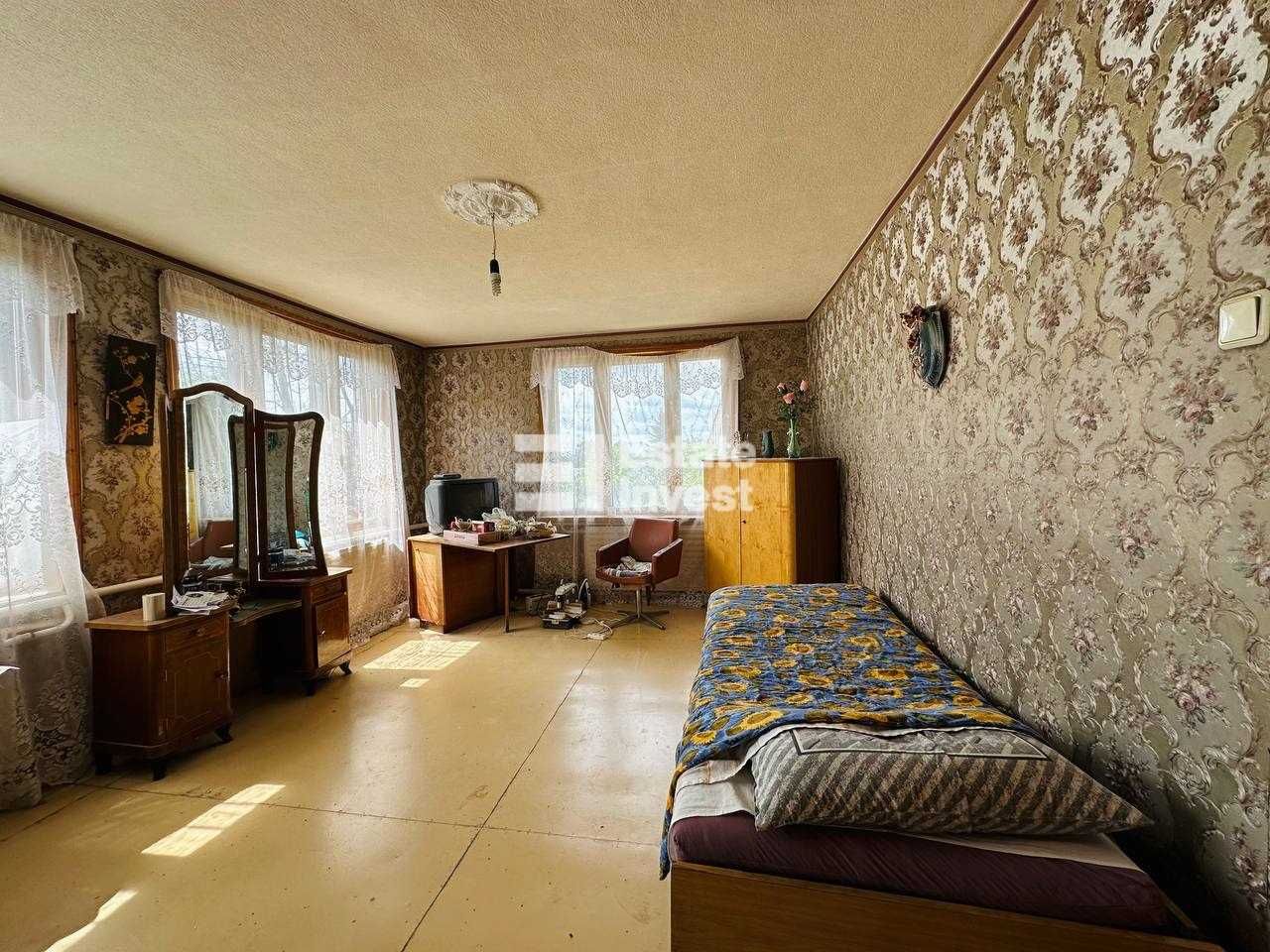 Продам 2 поверховий будинок у м. Південне, вул. Єдності, 68