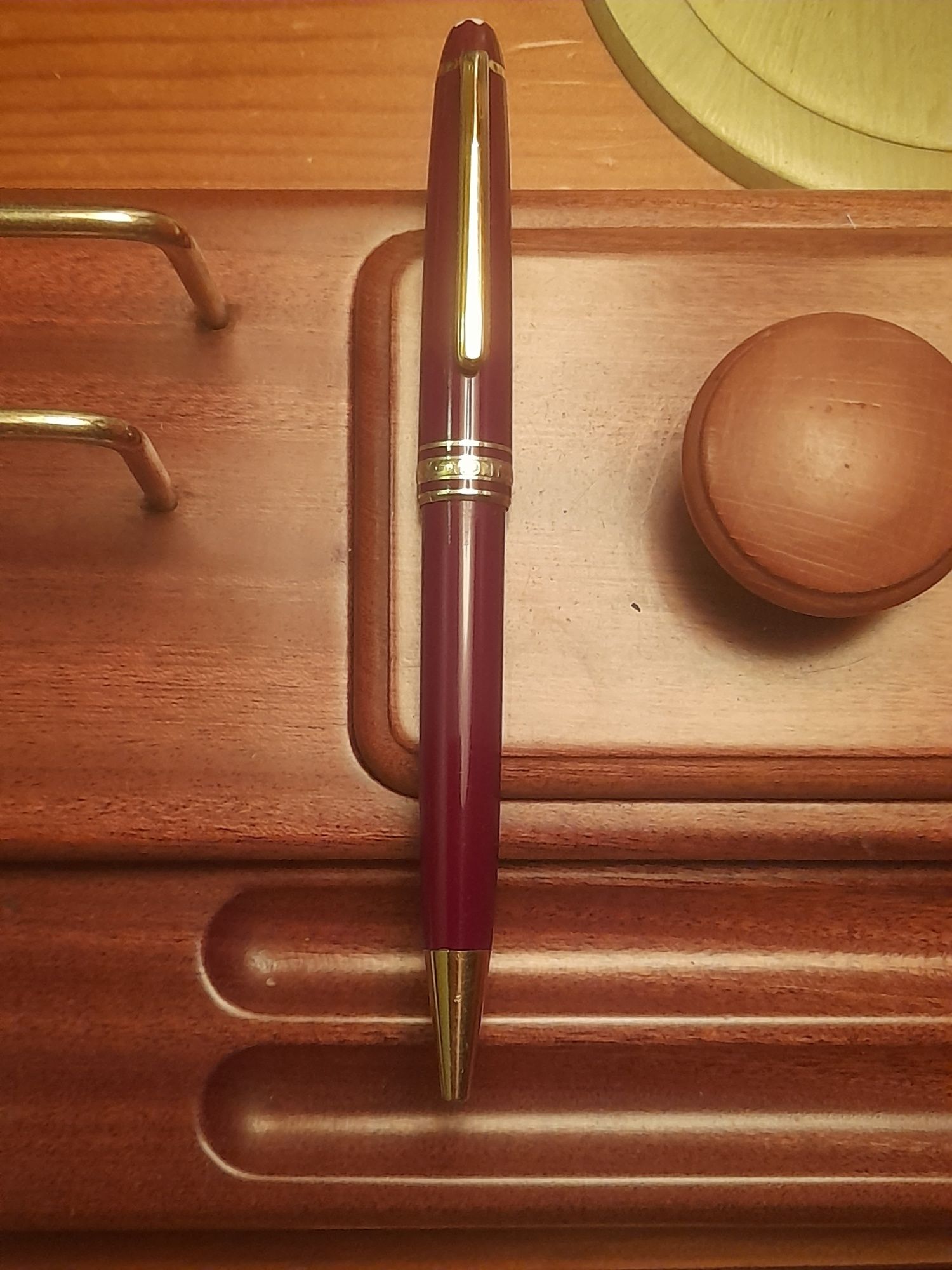 Caneta esferográfica Montblanc Meisterstuck bordô