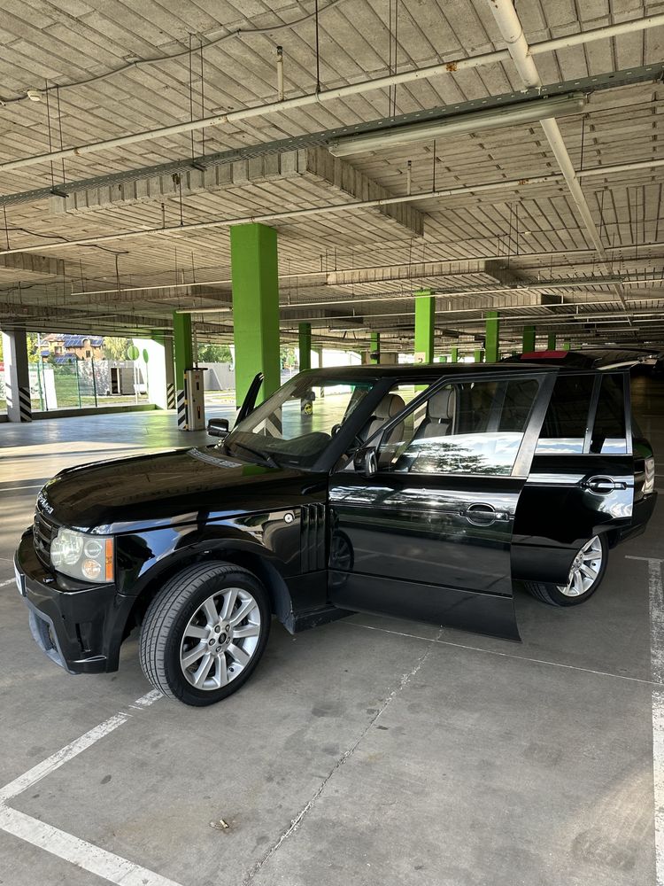 Продаж автомобіля Land Rover Range Rover