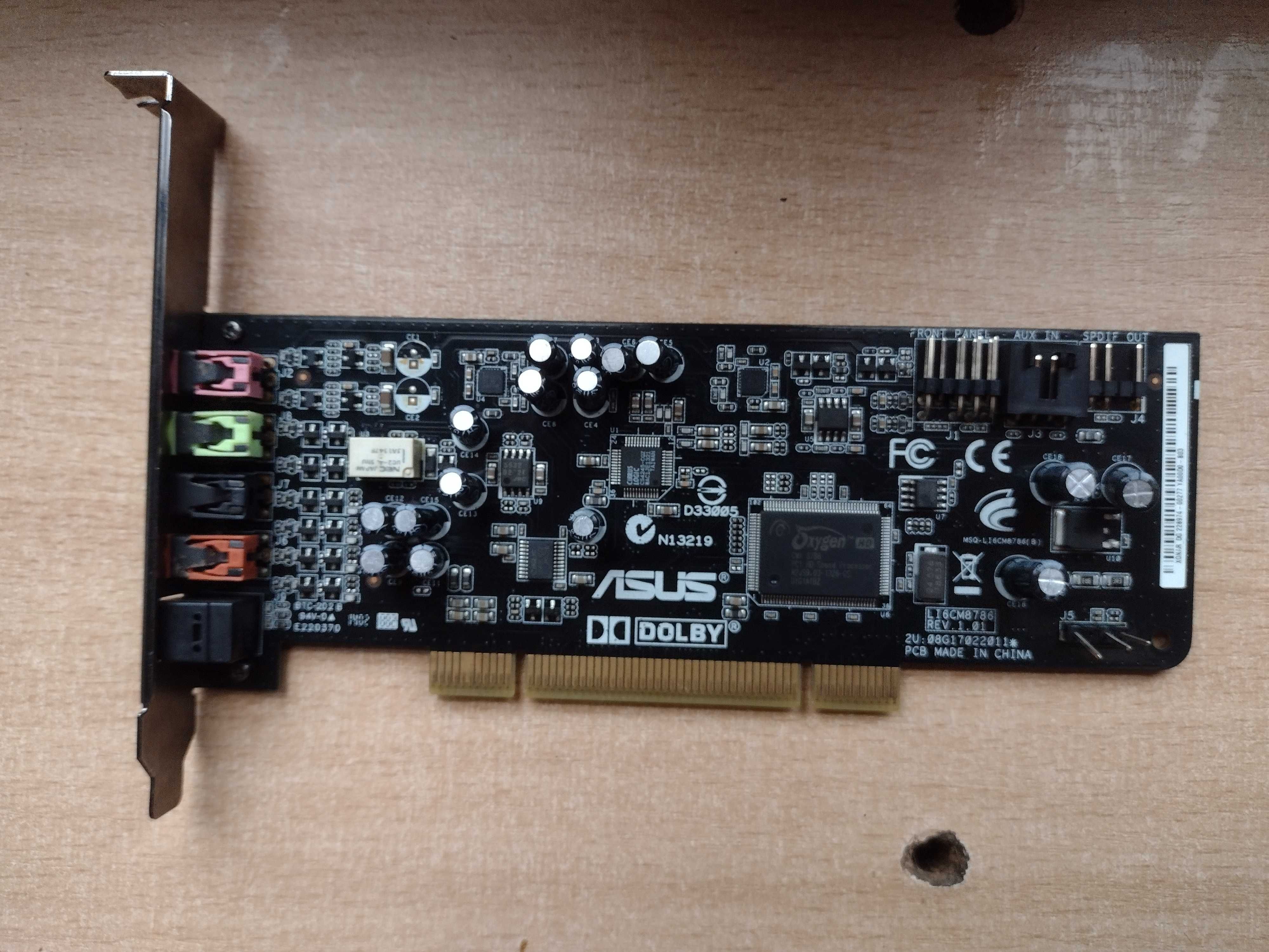 Asus xonar DG LI6cm8786