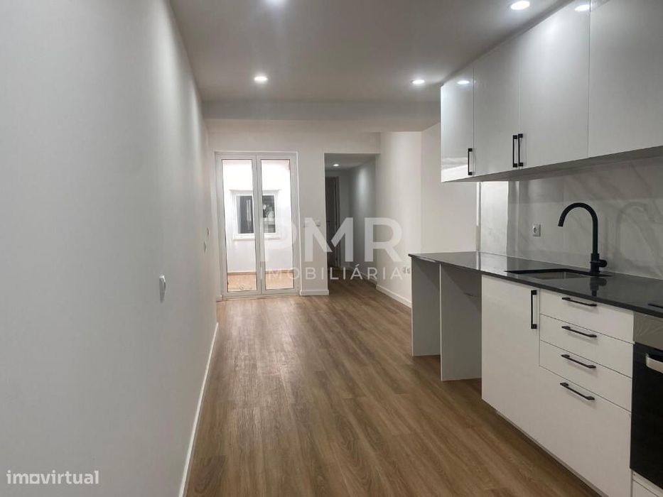 Moradia T2 no Centro de Benavente com Logradouro, totalmente remodelad