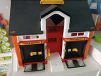 Wader, Play House, warsztat samochodowy