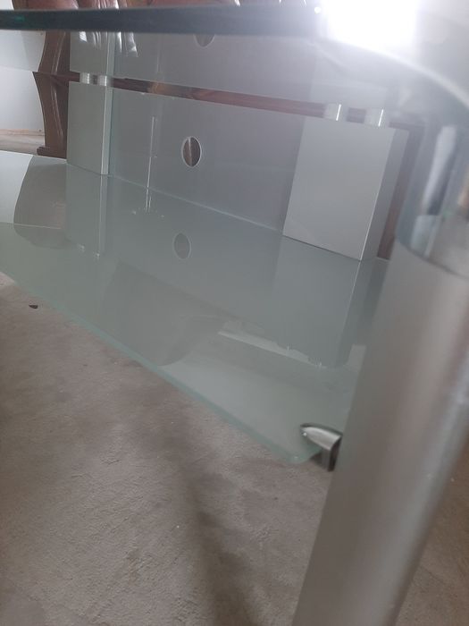 Szklany stolik kawowy